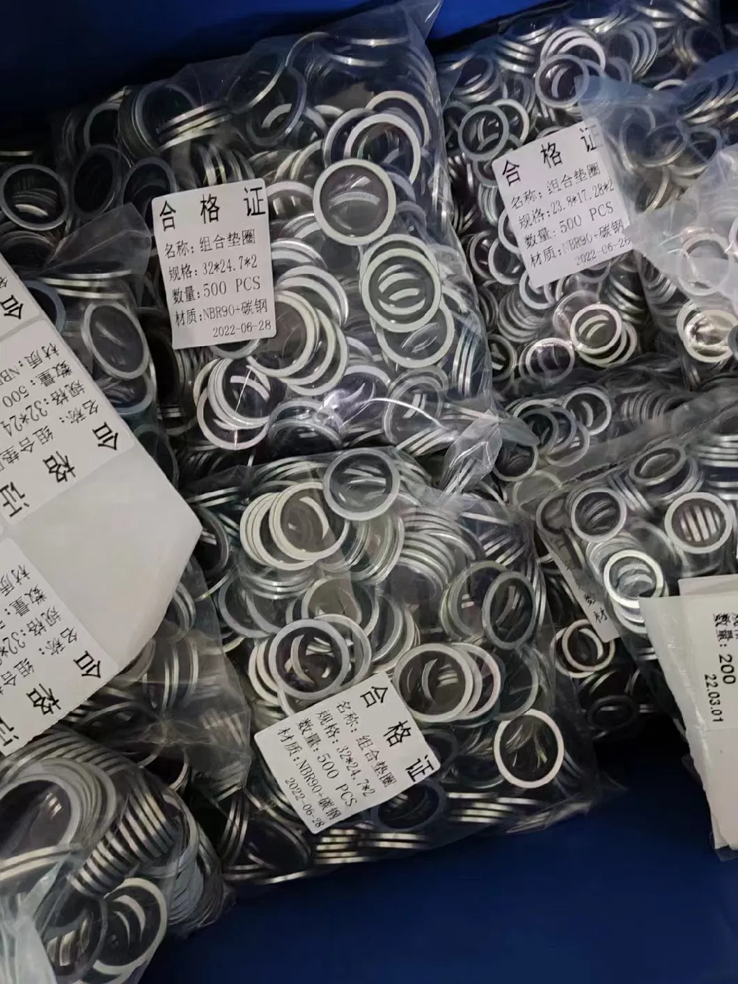Samocentralizujący się 304 Stalowy Dowty Seal Gasket NBR Rubber Bonded Seal Washer 4
