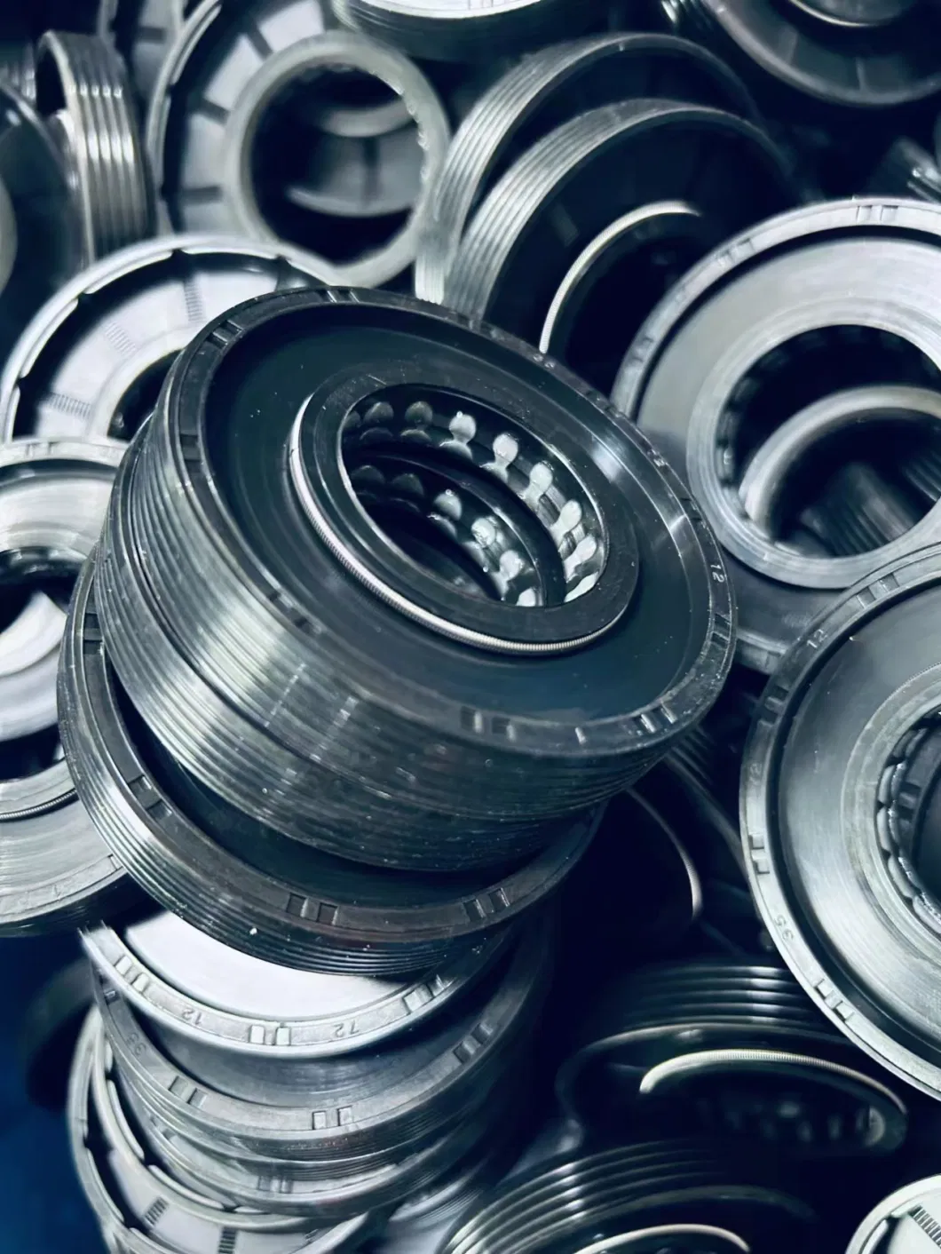 Z kompleksowych uszczelnień gumowych, w tym uszczelnień olejowych i uszczelnień olejowych do pralki NBR TG 0