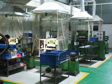 Z kompleksowych uszczelnień gumowych, w tym uszczelnień olejowych i uszczelnień olejowych do pralki NBR TG 16